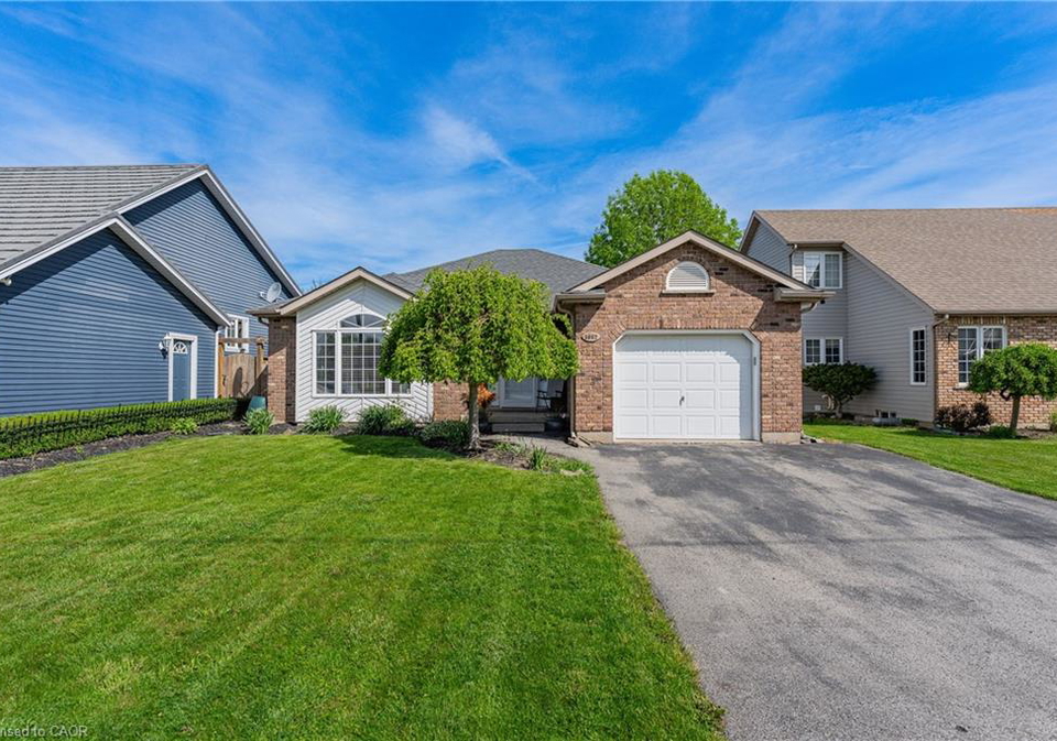 1052-vansickle-road-n-st-catharines-ontario-40845353