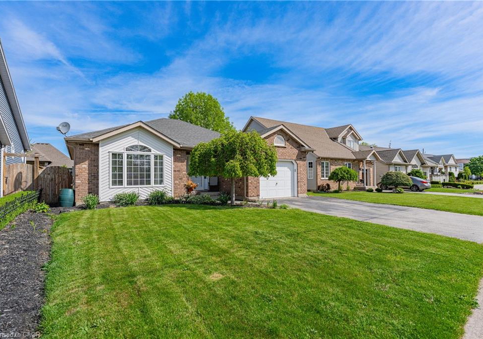 1052-vansickle-road-n-st-catharines-ontario-40845353