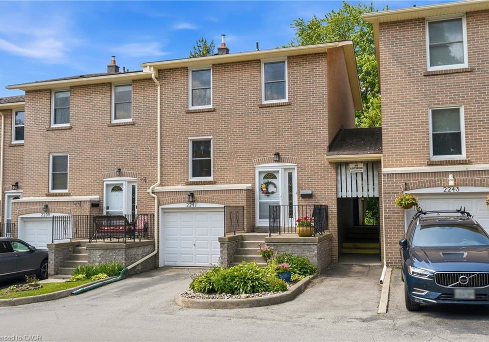 2241-mountain-grove-avenue-burlington-ontario-40845392