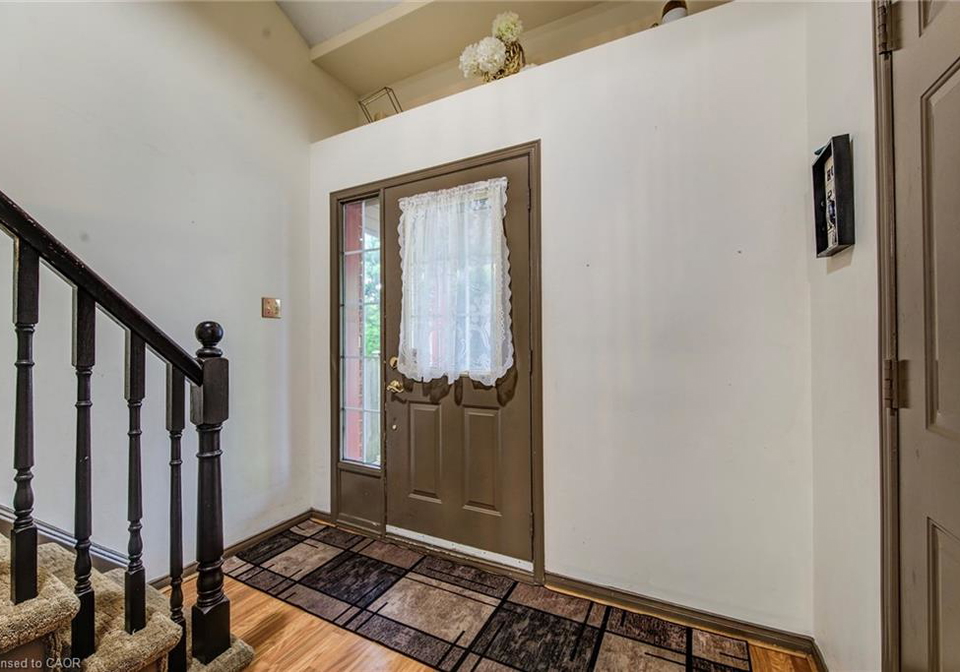 562-erinbrook-drive-kitchener-ontario-40845438