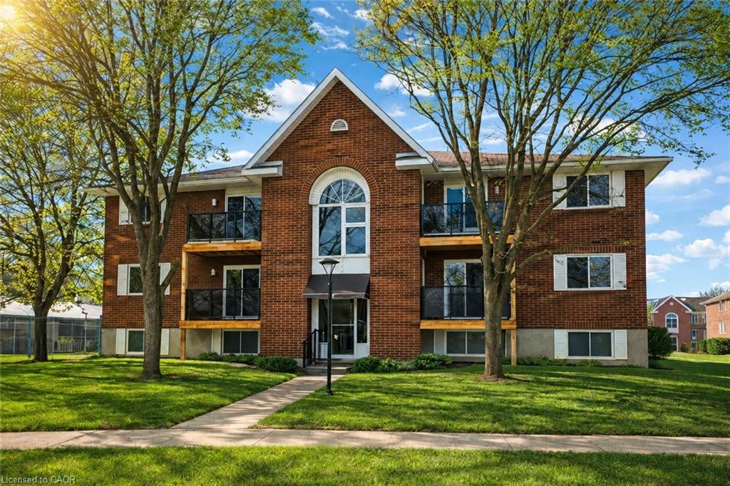 565-greenfield-avenue-kitchener-ontario-40845444