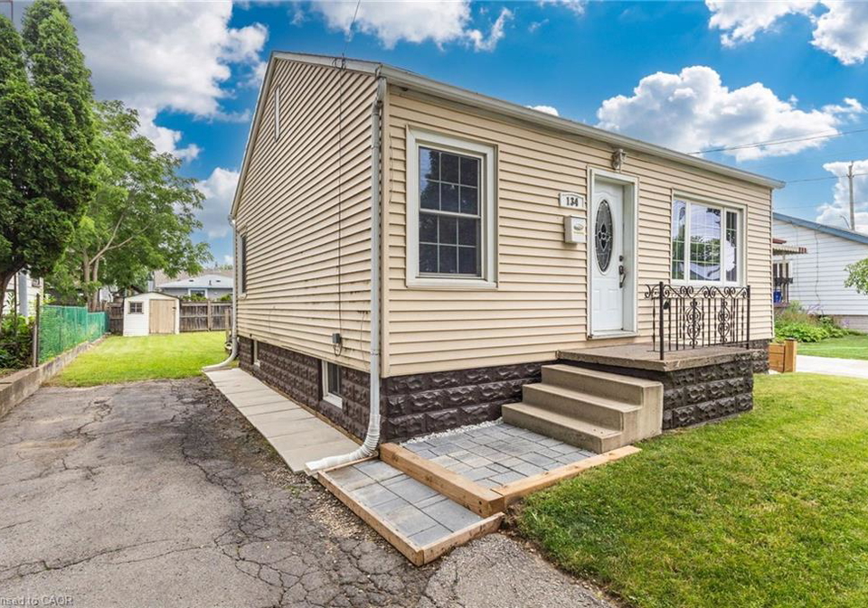 134-selkirk-avenue-hamilton-ontario-40845466