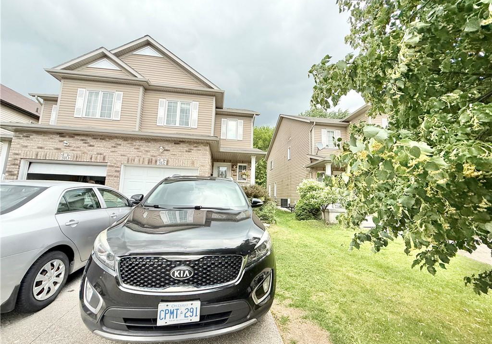 312-tagge-crescent-kitchener-ontario-40845489