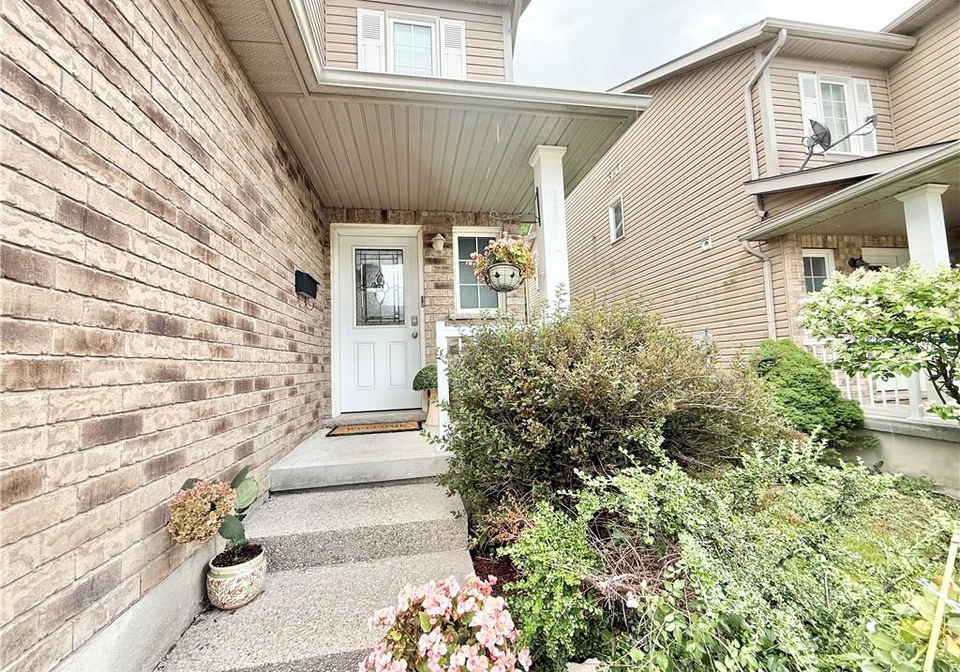 312-tagge-crescent-kitchener-ontario-40845489