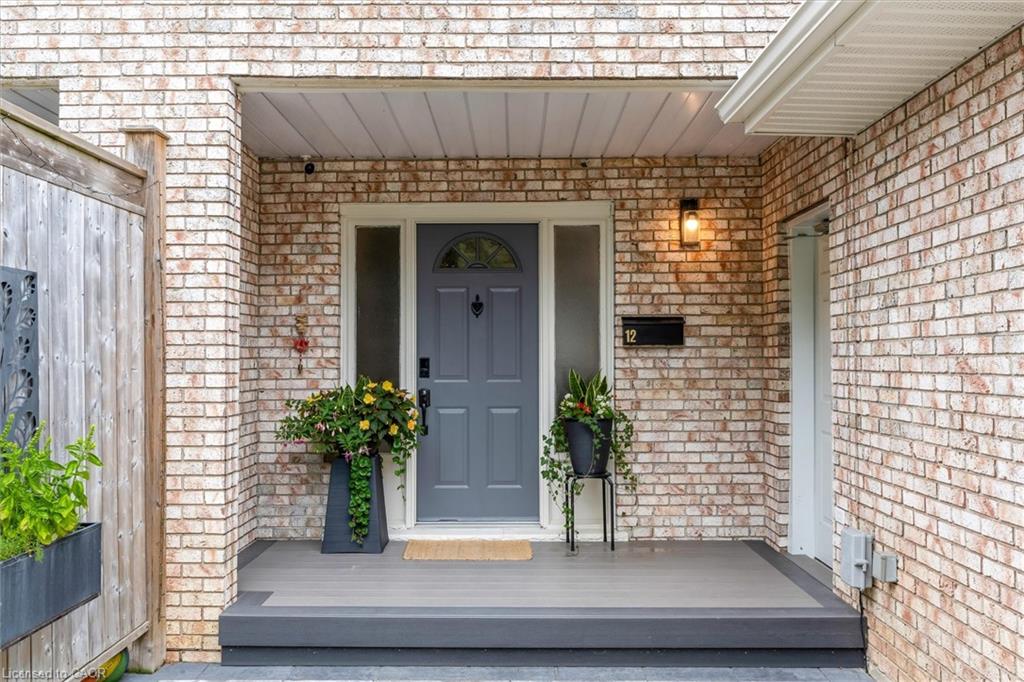 12-woods-end-end-brantford-ontario-40845490