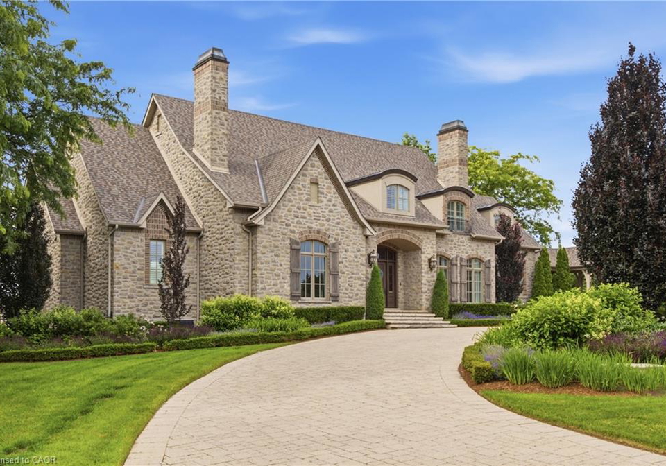 28-deer-ridge-crescent-kitchener-ontario-40845510