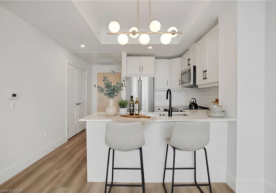 60-charles-street-w-kitchener-ontario-40845514