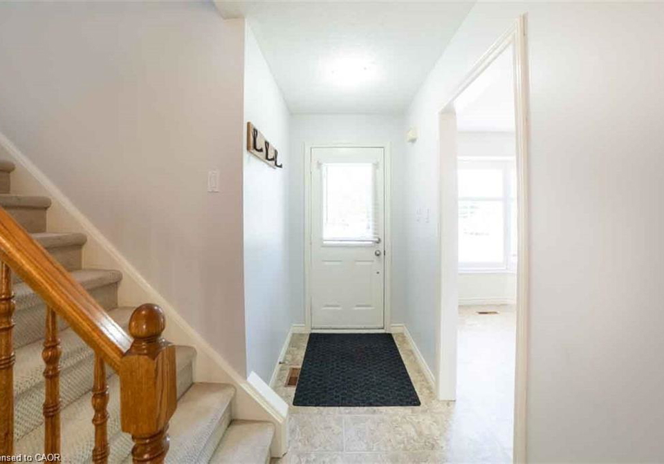 19-beachgrove-crescent-hamilton-ontario-40845611