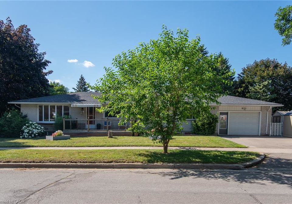 6-strathcona-crescent-kitchener-ontario-40845628