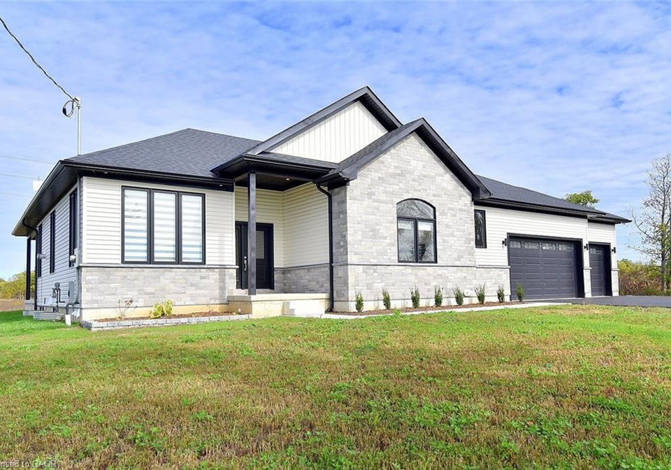 8373-silver-street-caistor-centre-ontario-40845631