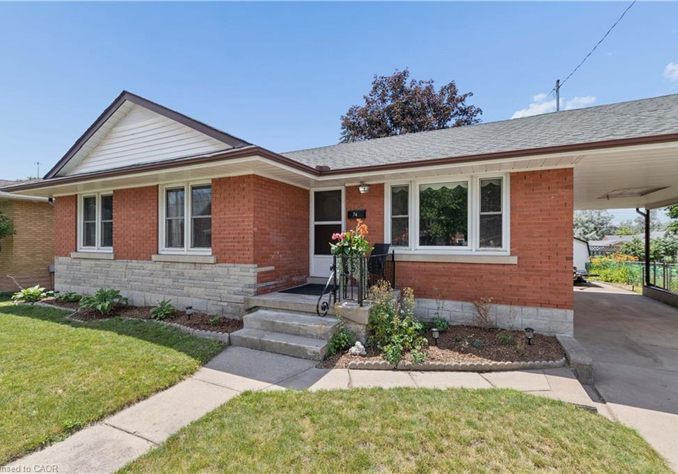 74-ross-avenue-kitchener-ontario-40845679