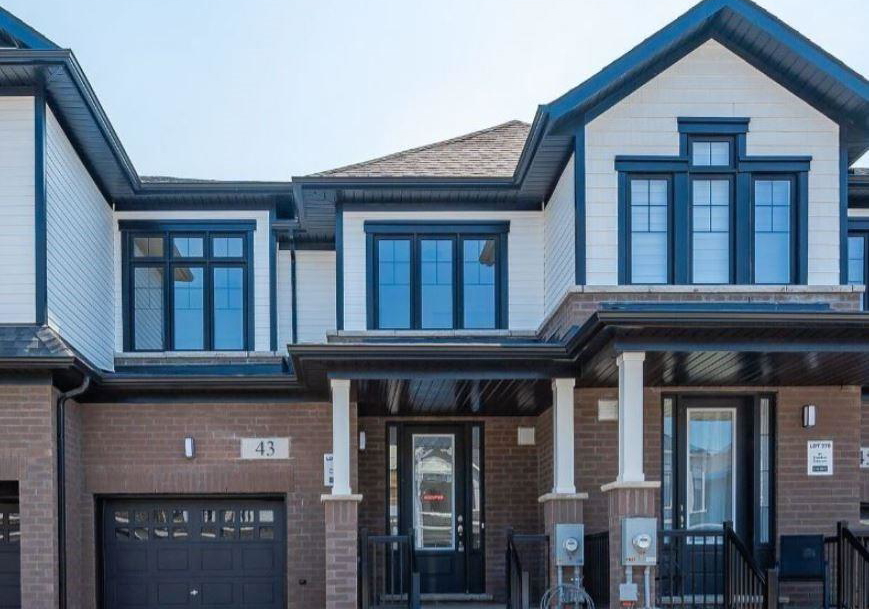 43-freedom-crescent-hamilton-ontario-40845698