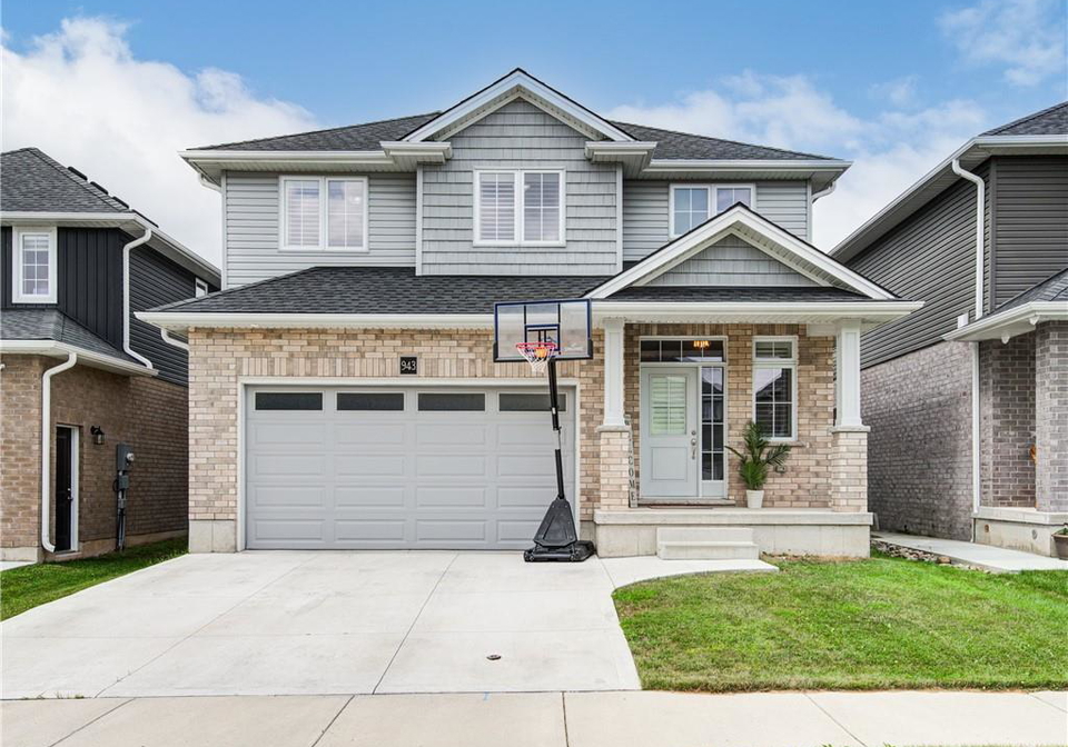 943-downing-drive-woodstock-ontario-40845734