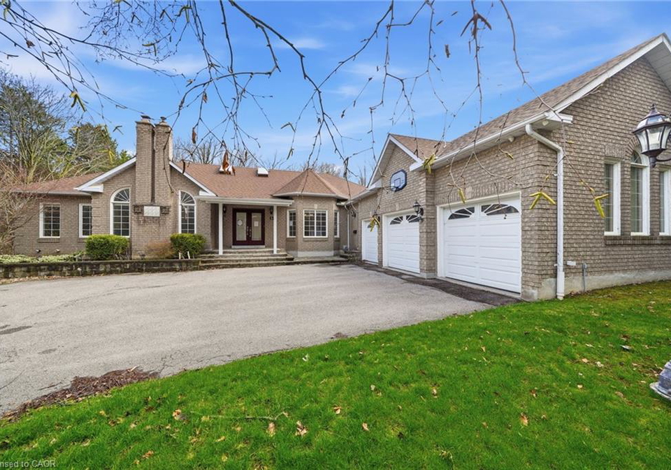 15-treegrove-grove-aurora-ontario-40845736