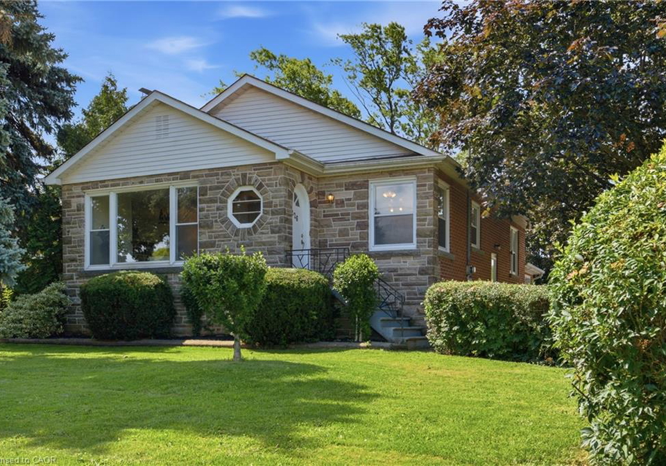 226-highway-no-8-avenue-stoney-creek-ontario-40845742