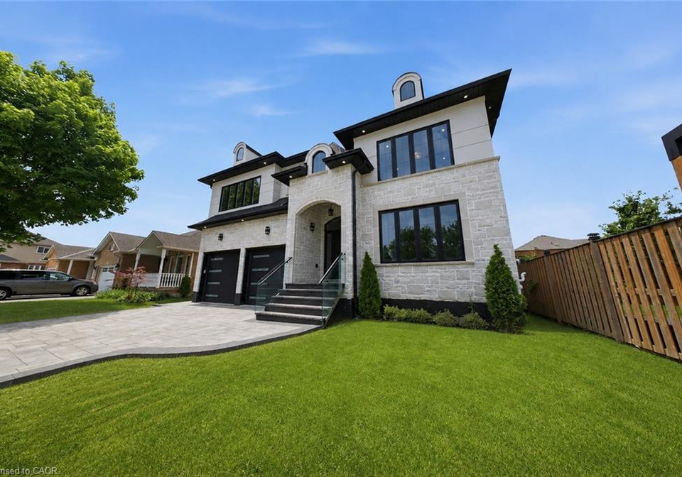 62-jeremy-street-hamilton-ontario-40845762
