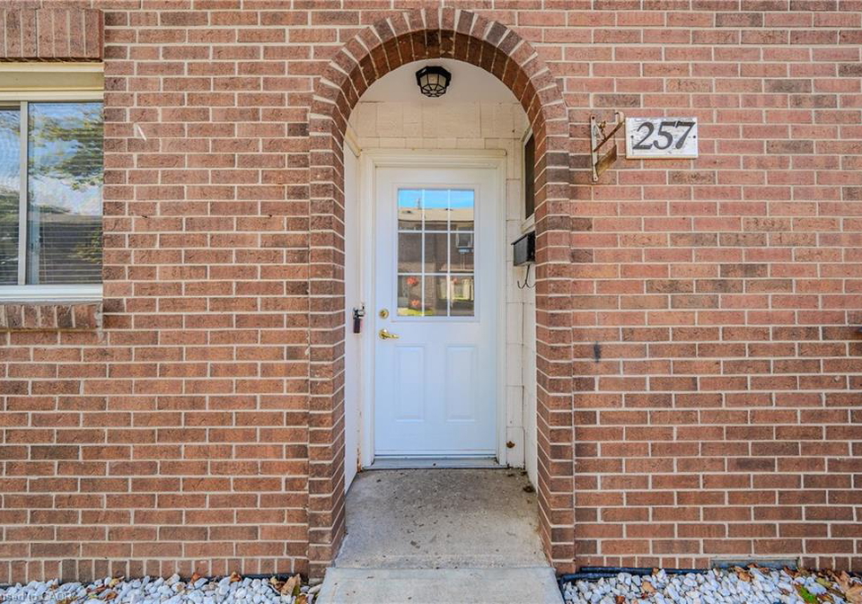 31-greengate-road-guelph-ontario-40845773
