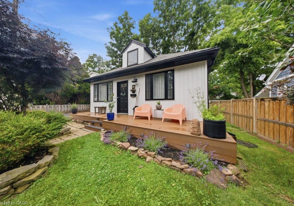36-oak-street-grimsby-ontario-40845788