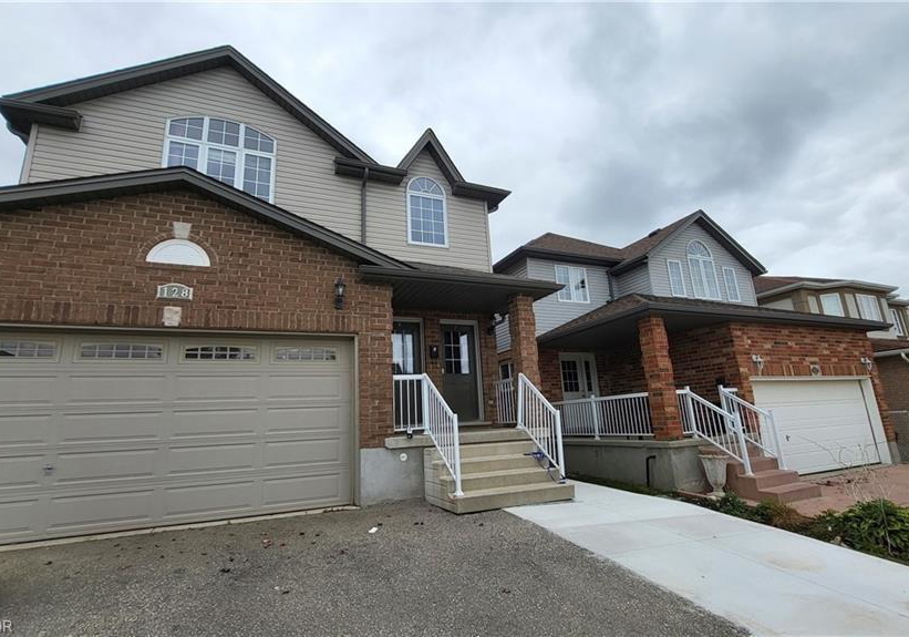 128-udvari-crescent-kitchener-ontario-40845823