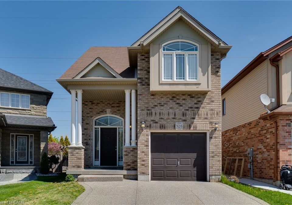 928-dunblane-court-kitchener-ontario-40845844