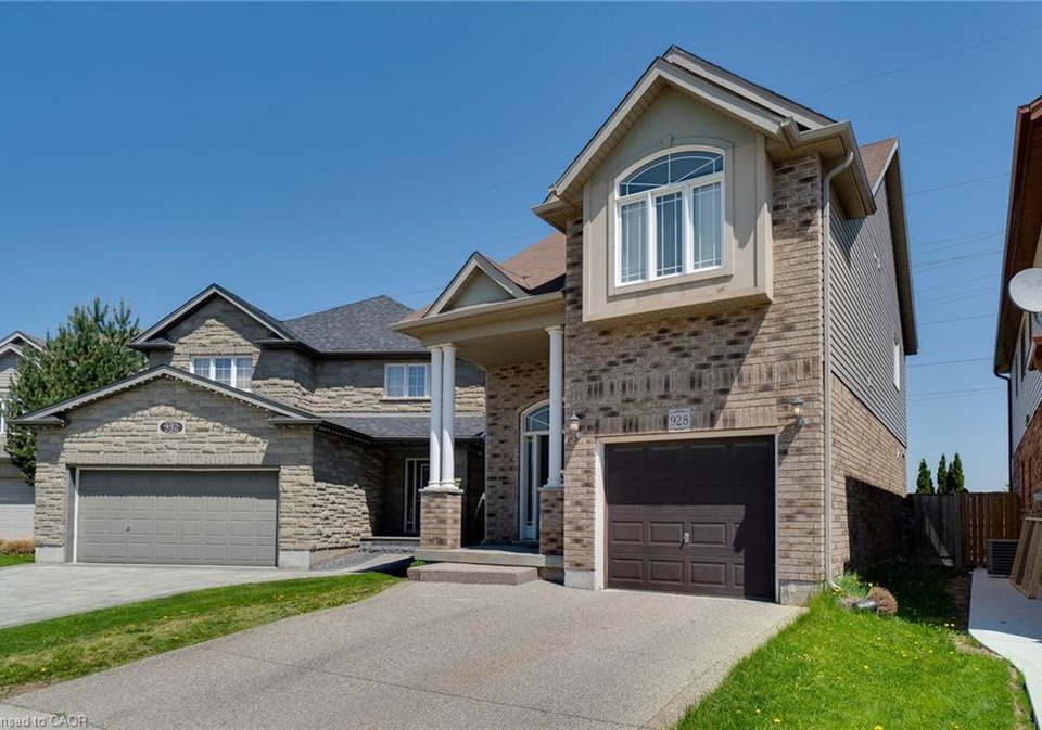 928-dunblane-court-kitchener-ontario-40845844