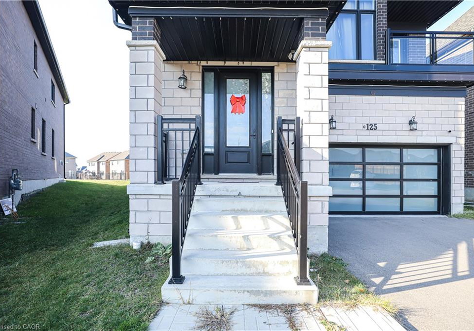125-silverwood-crescent-woodstock-ontario-40845848