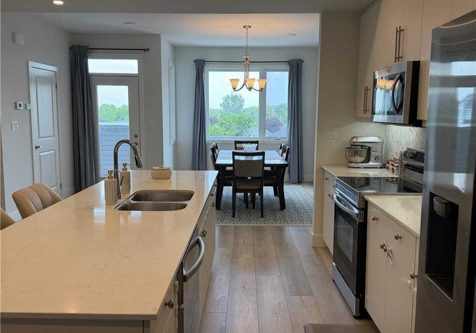 925-deveron-crescent-london-ontario-40845856