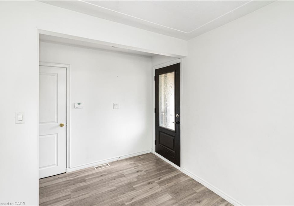 100-mountain-avenue-n-hamilton-ontario-40845875