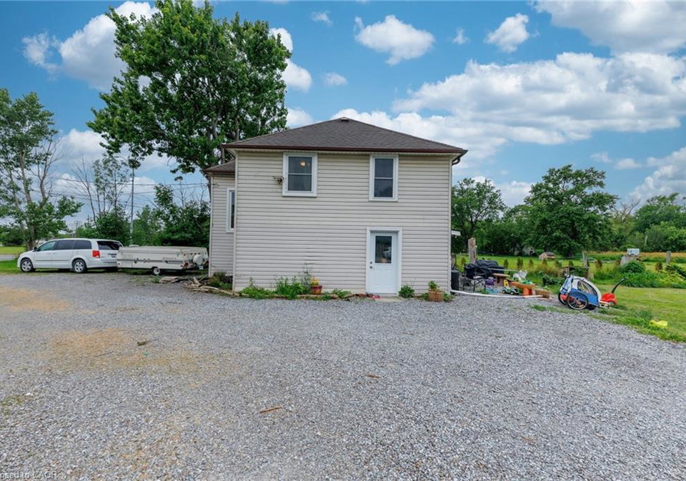 2592-highway-3-port-colborne-ontario-40845889