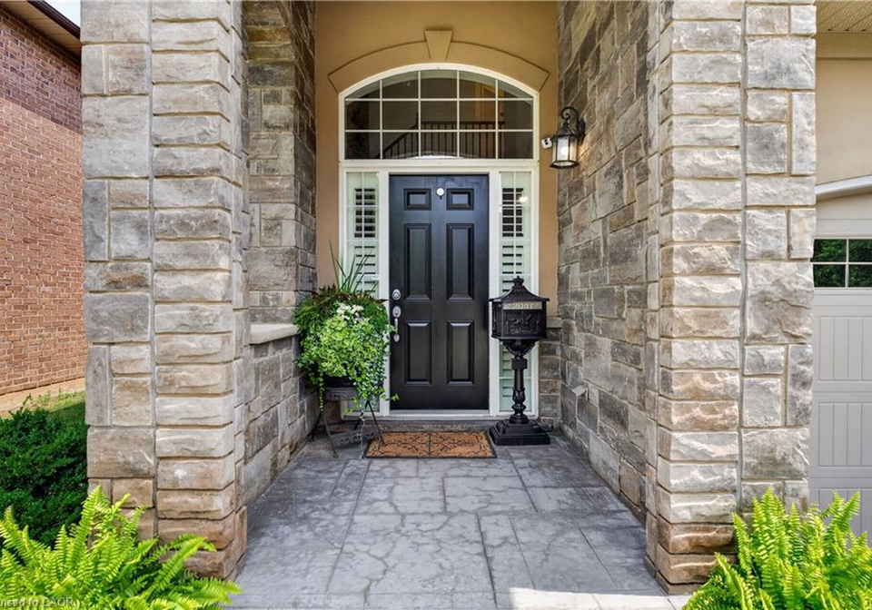 39-maplevale-drive-ancaster-ontario-40845897