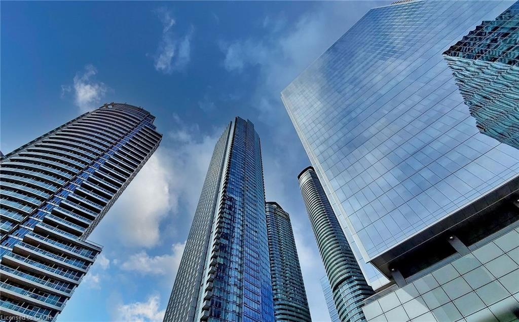 10-york-street-toronto-ontario-40845978