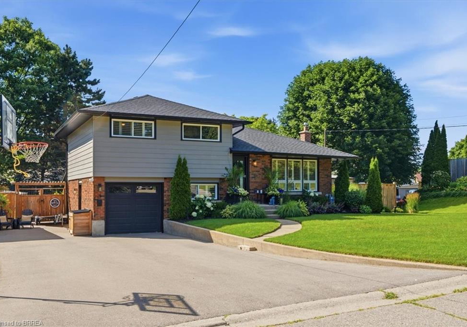 28-riverview-terrace-paris-ontario-40845999