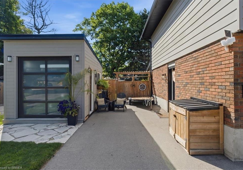 28-riverview-terrace-paris-ontario-40845999