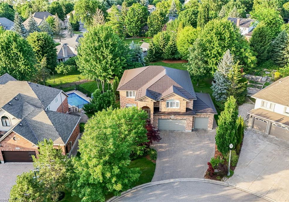 112-dirksen-court-kitchener-ontario-40846001