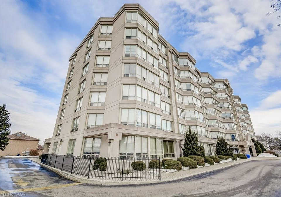 495-highway-no-8-hamilton-ontario-40846003