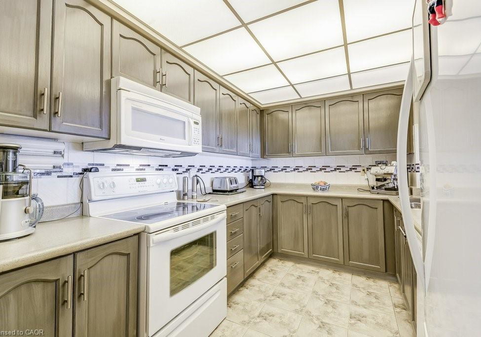 495-highway-no-8-hamilton-ontario-40846003