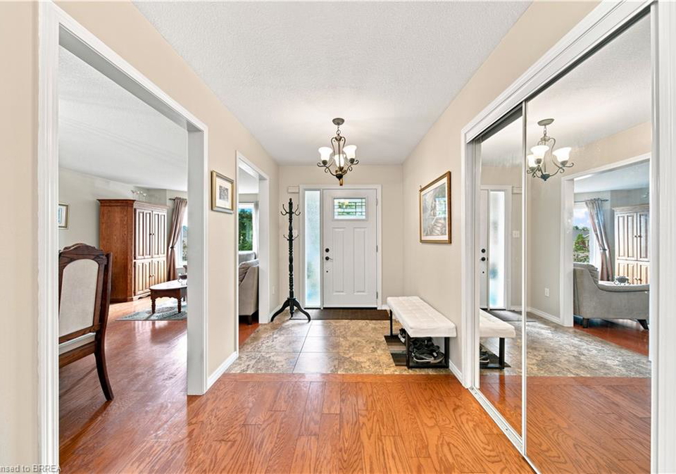 41-griffiths-drive-paris-ontario-40846058
