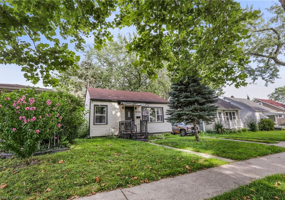 1226-wigle-avenue-windsor-ontario-40846070