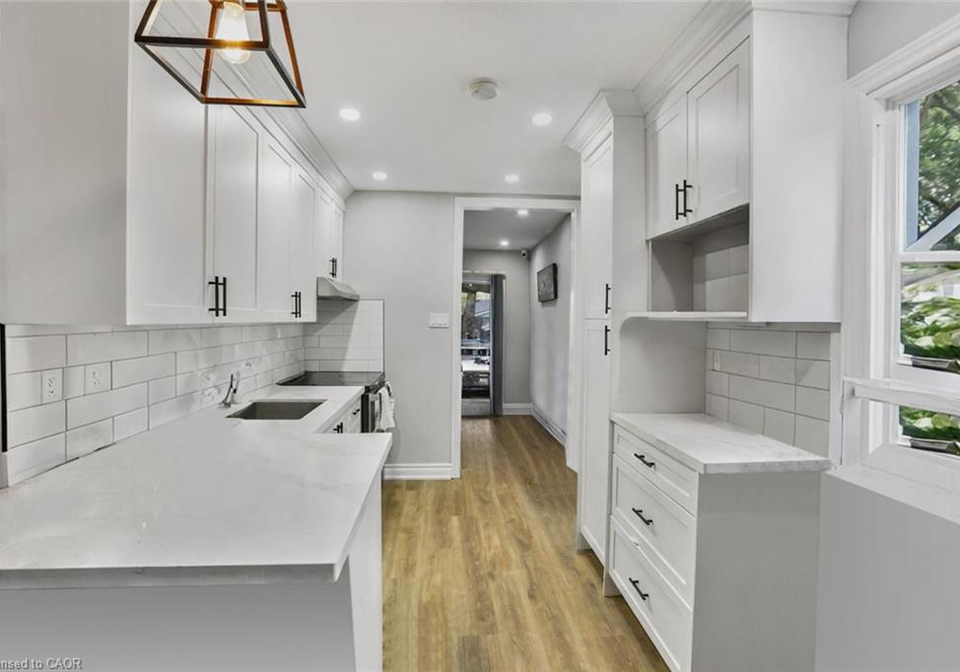 1226-wigle-avenue-windsor-ontario-40846070