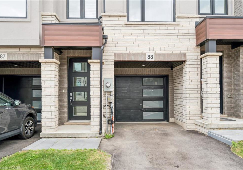 155-equestrian-way-cambridge-ontario-40846082