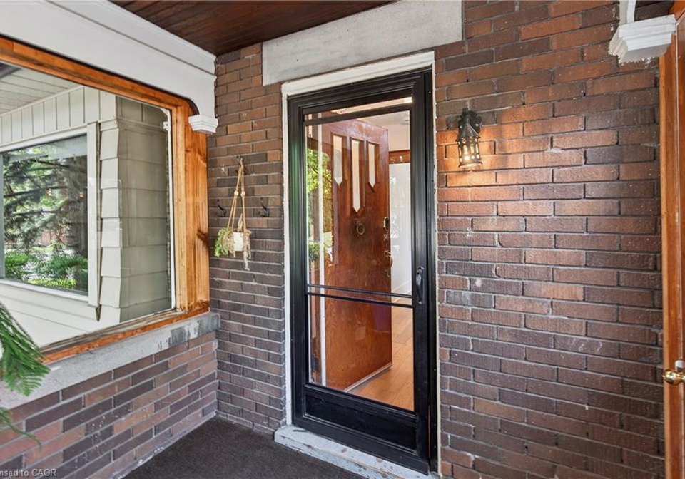 98-roger-street-waterloo-ontario-40846237
