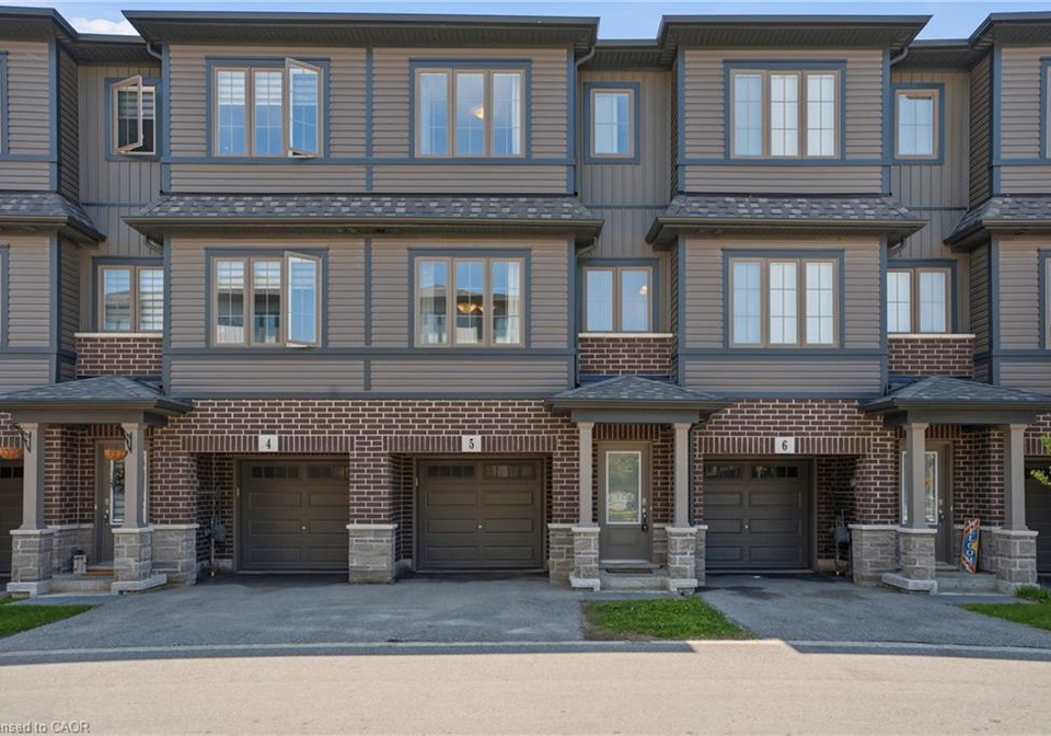 124-compass-trail-cambridge-ontario-40846262