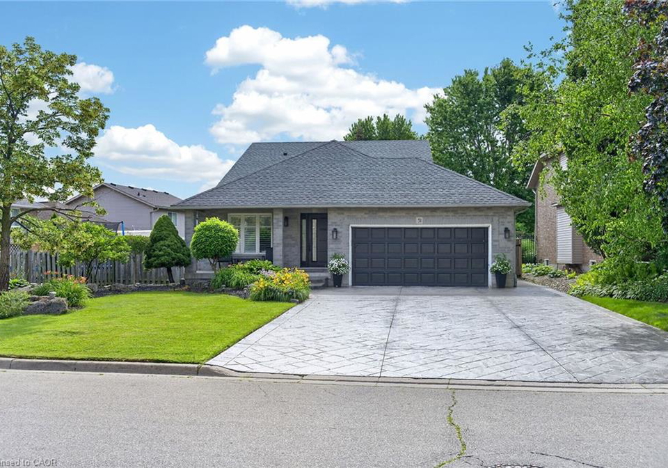 51-cabriolet-crescent-ancaster-ontario-40846305