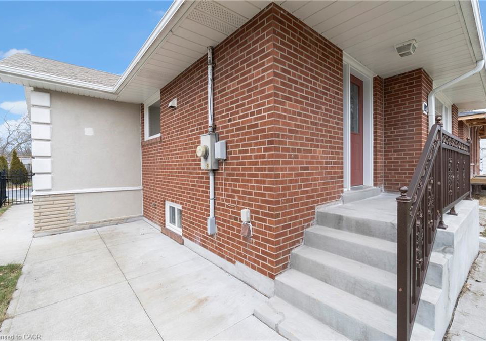 197-troy-street-mississauga-ontario-40846347