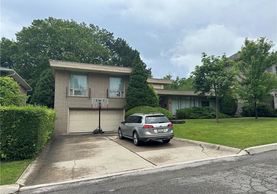 11-wilmont-court-hamilton-ontario-40846360