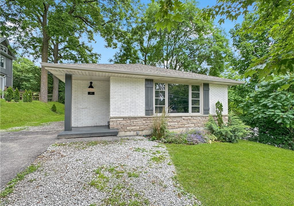 80-banff-street-caledonia-ontario-40846364