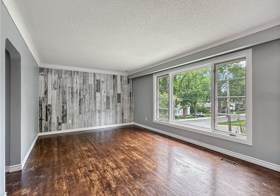 80-banff-street-caledonia-ontario-40846364