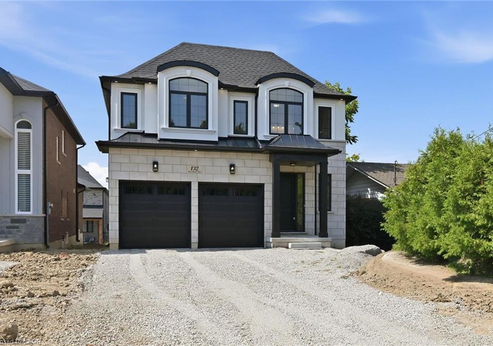 132-stone-church-road-e-hamilton-ontario-40846392