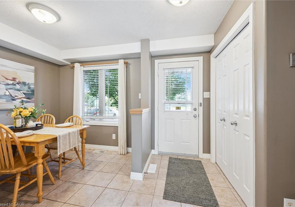 535-windflower-crescent-kitchener-ontario-40846405