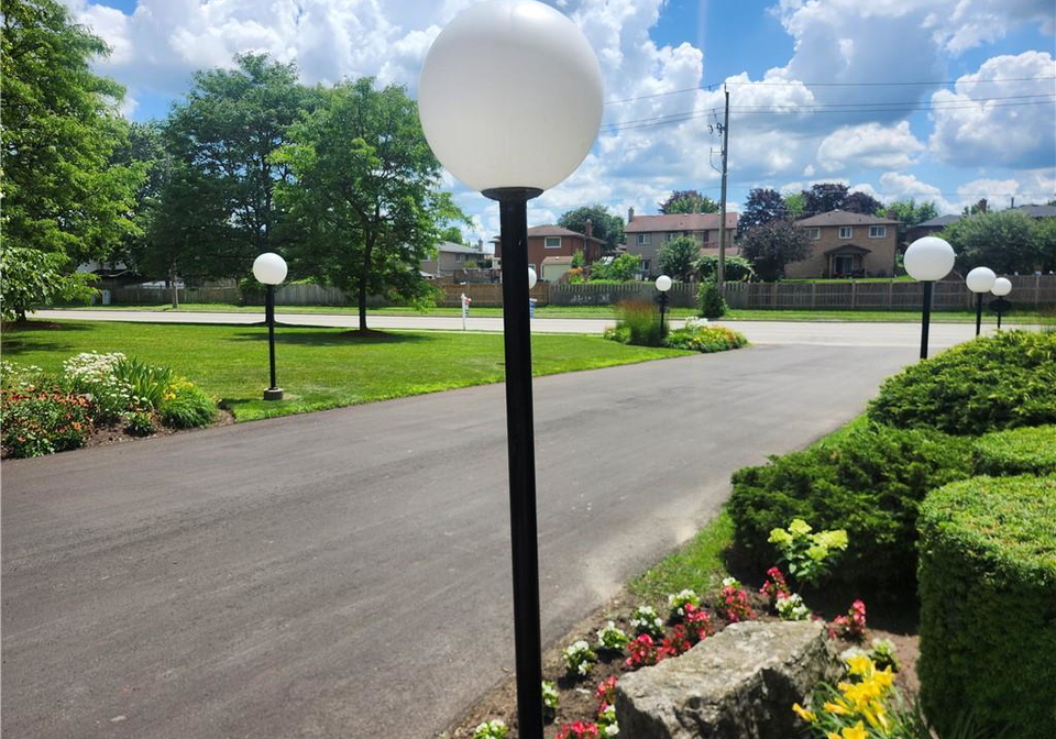 400-champlain-boulevard-cambridge-ontario-40846455